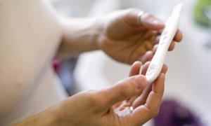 На тесте слабая полоска – беременна или нет?